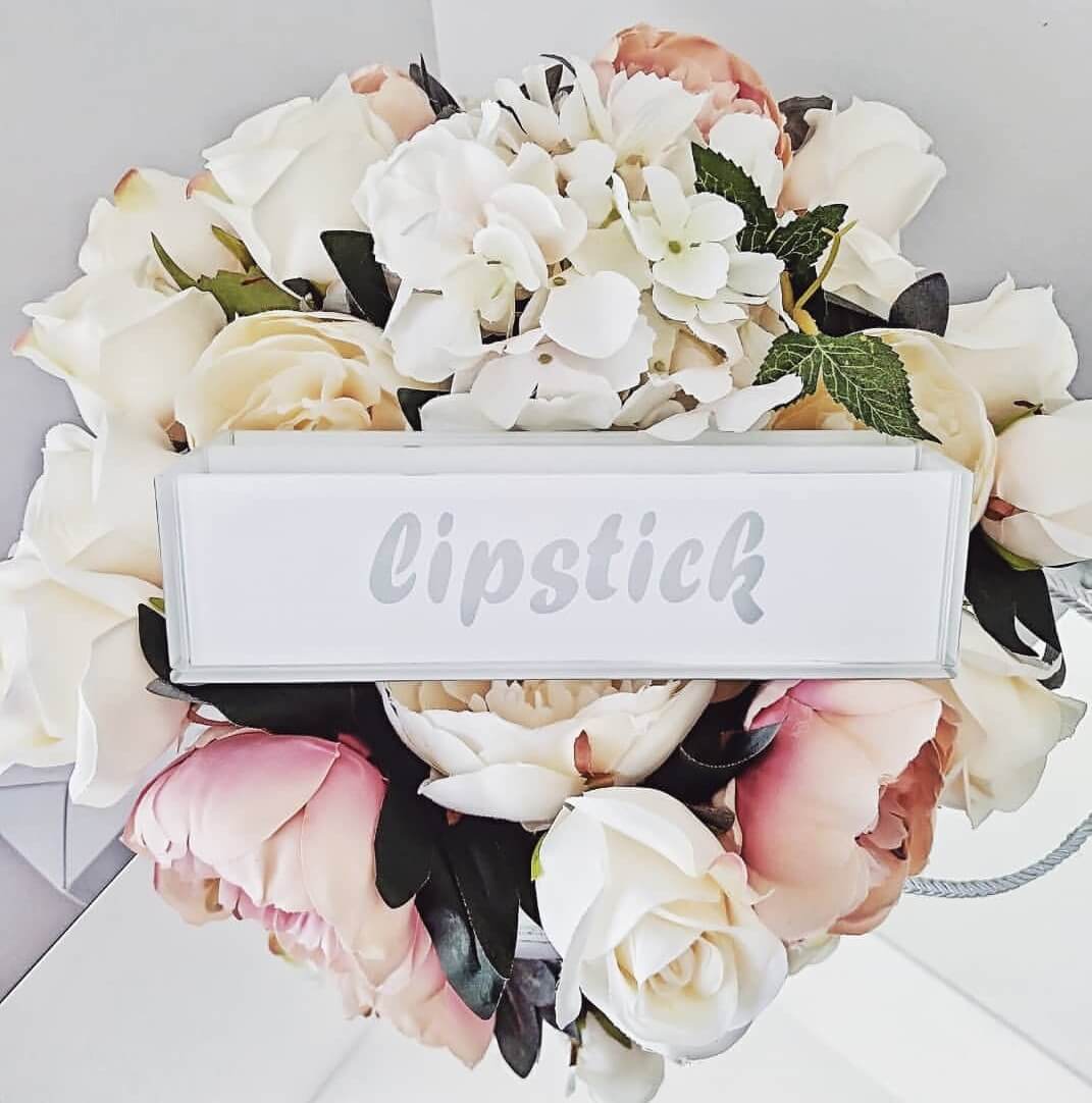 Chic lipstick holder by Mirrorina with crystal-clear glass and handcrafted design